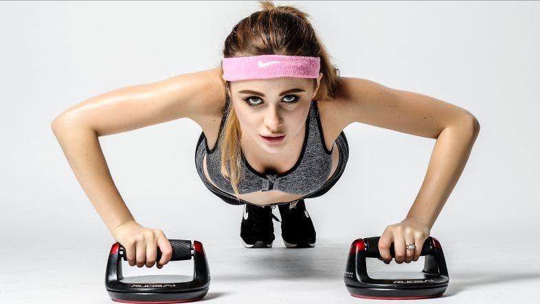 老年人弯腰驼背怎么治,老人弯腰驼背怎么回事