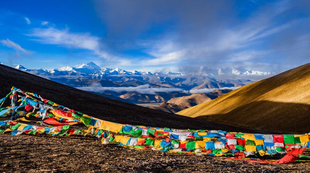 7月24日|浓浓援藏情，沪藏一家亲珠穆朗玛峰、扎什伦布寺9日“上海-日喀则”援藏旅游包机活动