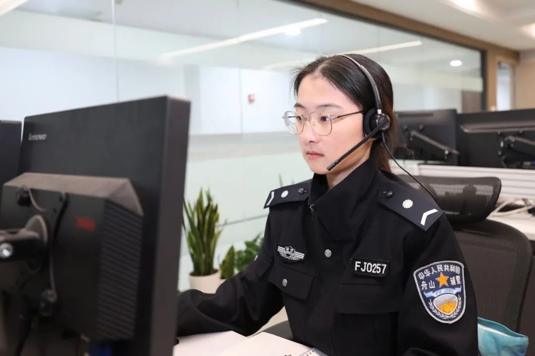 只有2个字，接警员机敏破解“加密”通话