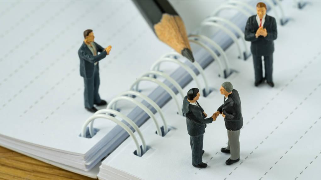 工作几天没签合同不给工资怎么办,职场没签合同赔付几倍工资