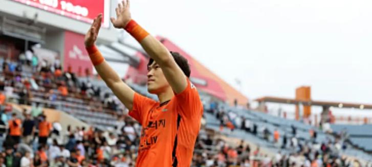 水原最大苦主是蔚山！比勒费惨败球迷闹事！今日足球资讯