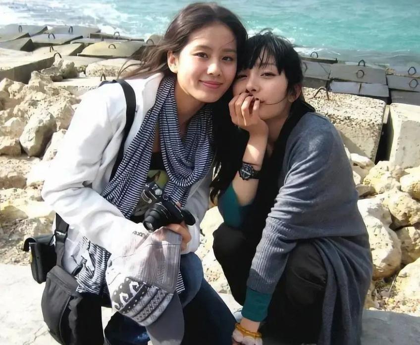 杨幂与唐人解约事件,芒果台四小花为什么辞职