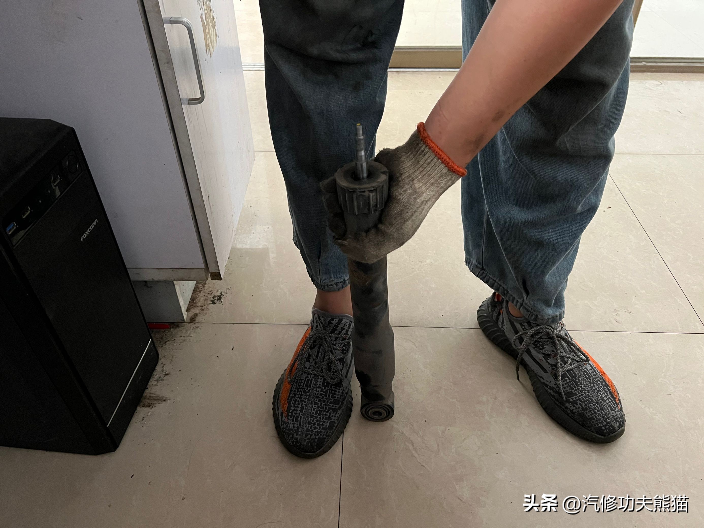 大众途观l2.0t2022保养复位,途观l2017款380tsi四驱豪华版保养