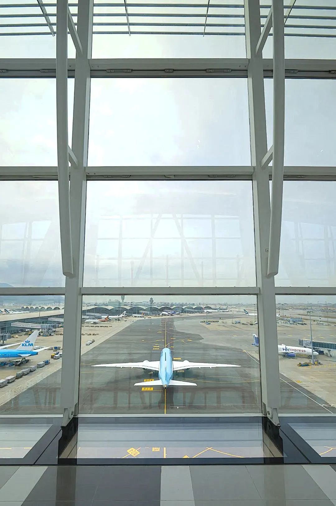 你有多久没出发了？从香港飞往心仪目的地，50万张机票等你get！