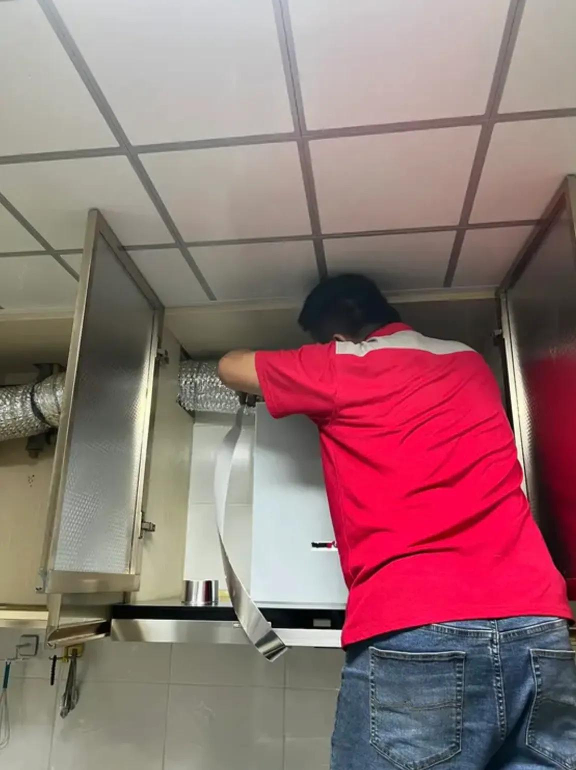 更换油烟机老管道,换旧油烟机烟管