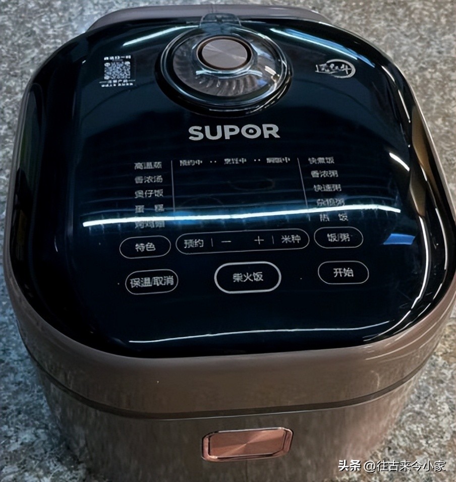 日本电饭煲和中国电饭煲哪个好吃,松下虎牌象印电饭煲的优缺点