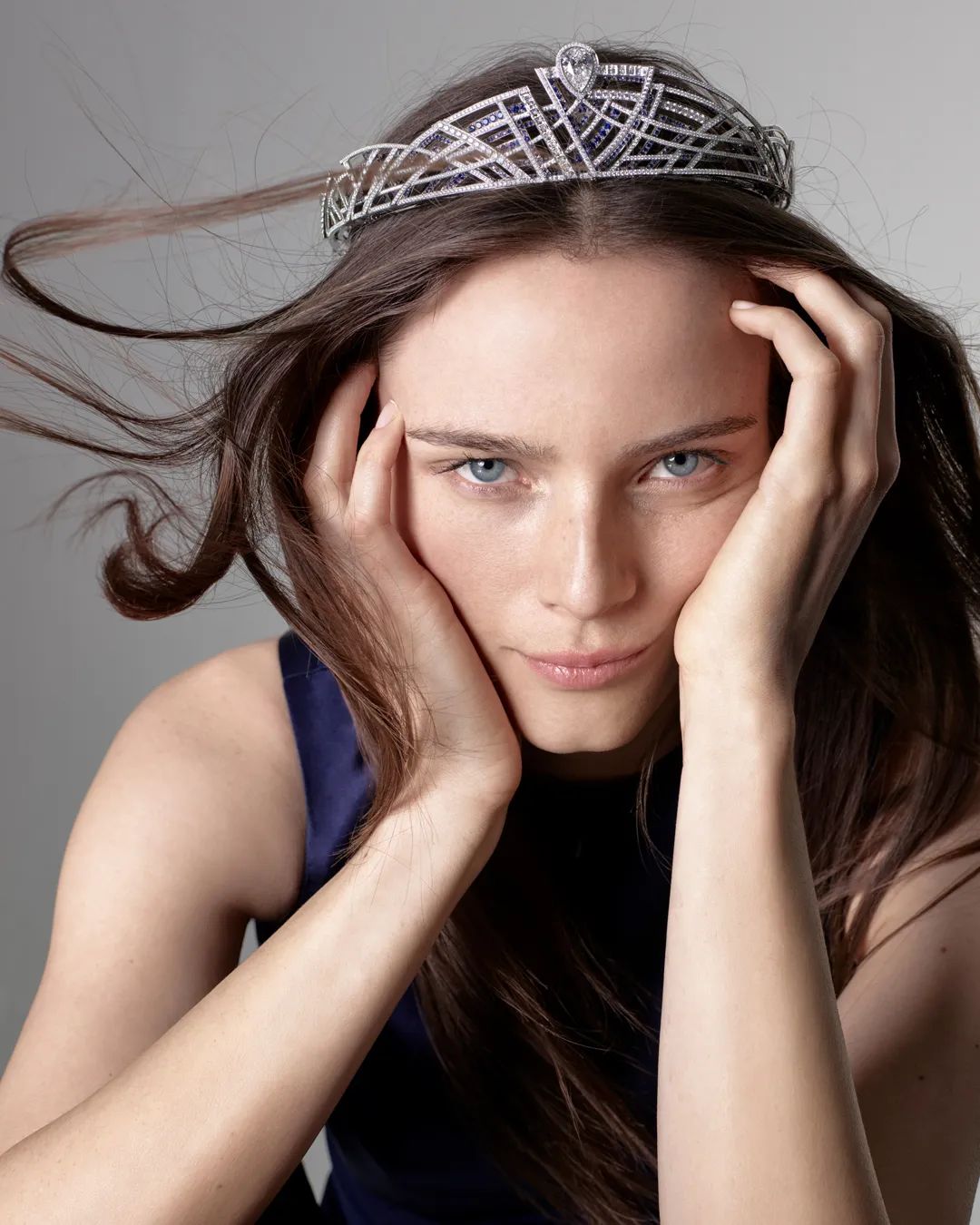 “鸽子蛋”算什么，现在婚礼上戴它才是大热门！