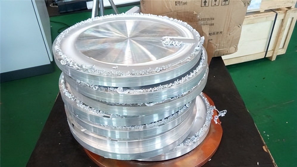 摩擦搅拌焊接钢和铝通过发泡容易拆卸和分离