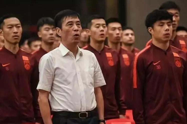 纷纷点赞！网红球队谢辉下死命令足协该学学了