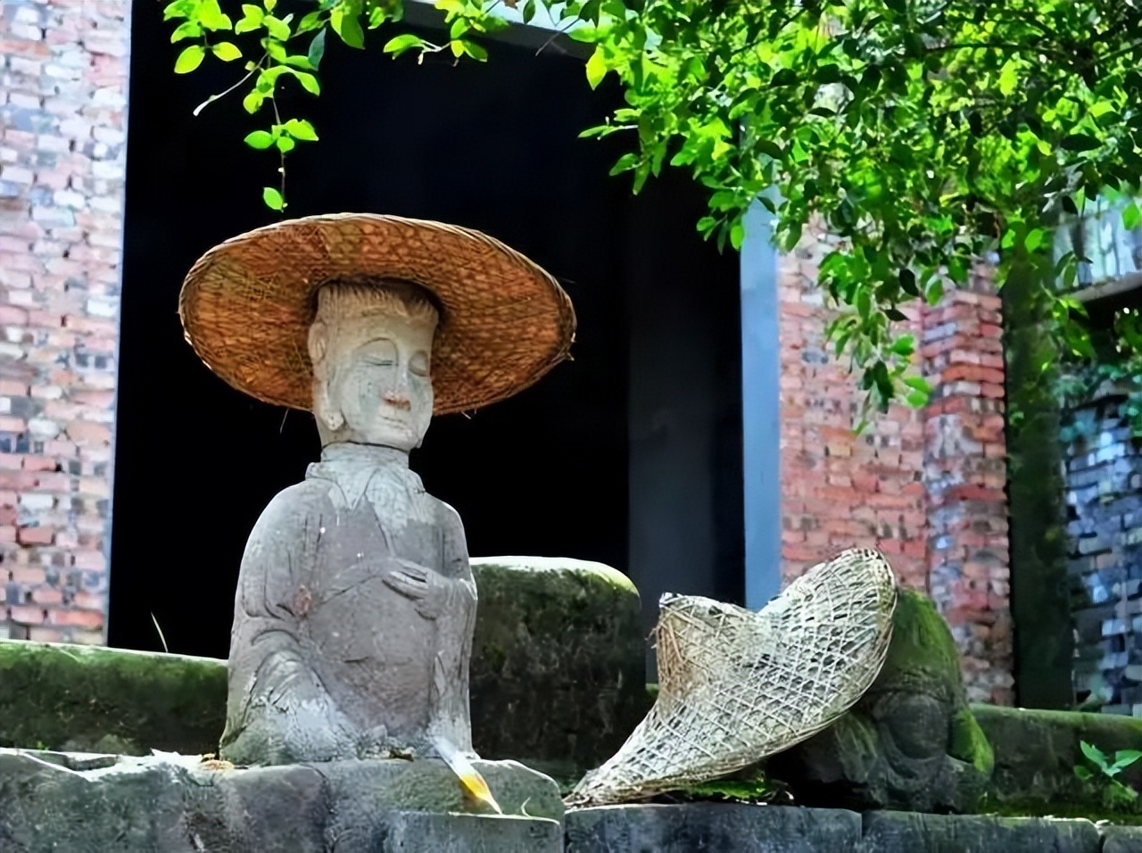 低调惊艳又神秘！乐山这座隐世古镇你肯定没去过！！