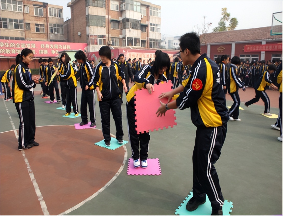 体育活动意外受伤谁负责,学校运动场意外受伤谁负责