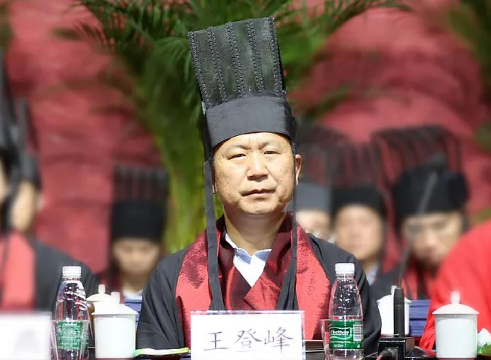 这位足协副主席终于被查，“校园足球”的闹剧该落幕了