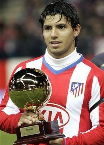 阿KUN破门成绝响，足坛再无“大空翼”