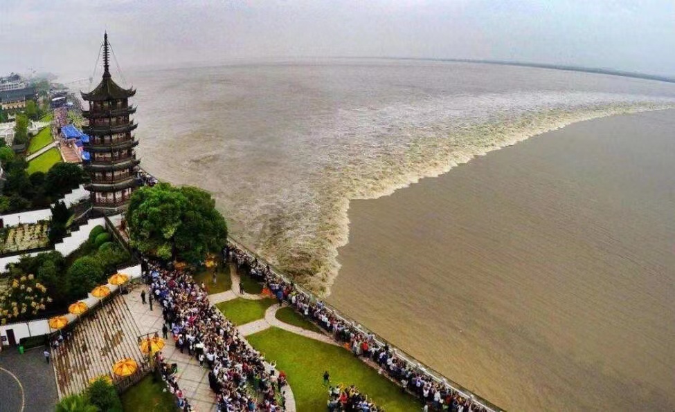 吴越国钱镠纳土归降视频,中国通史吴越国钱镠