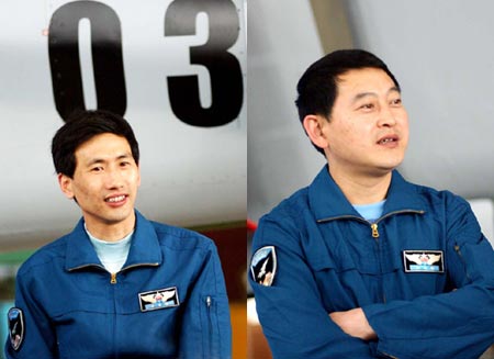 万米高空不带降落伞生还,万米高空坠落没有降落伞