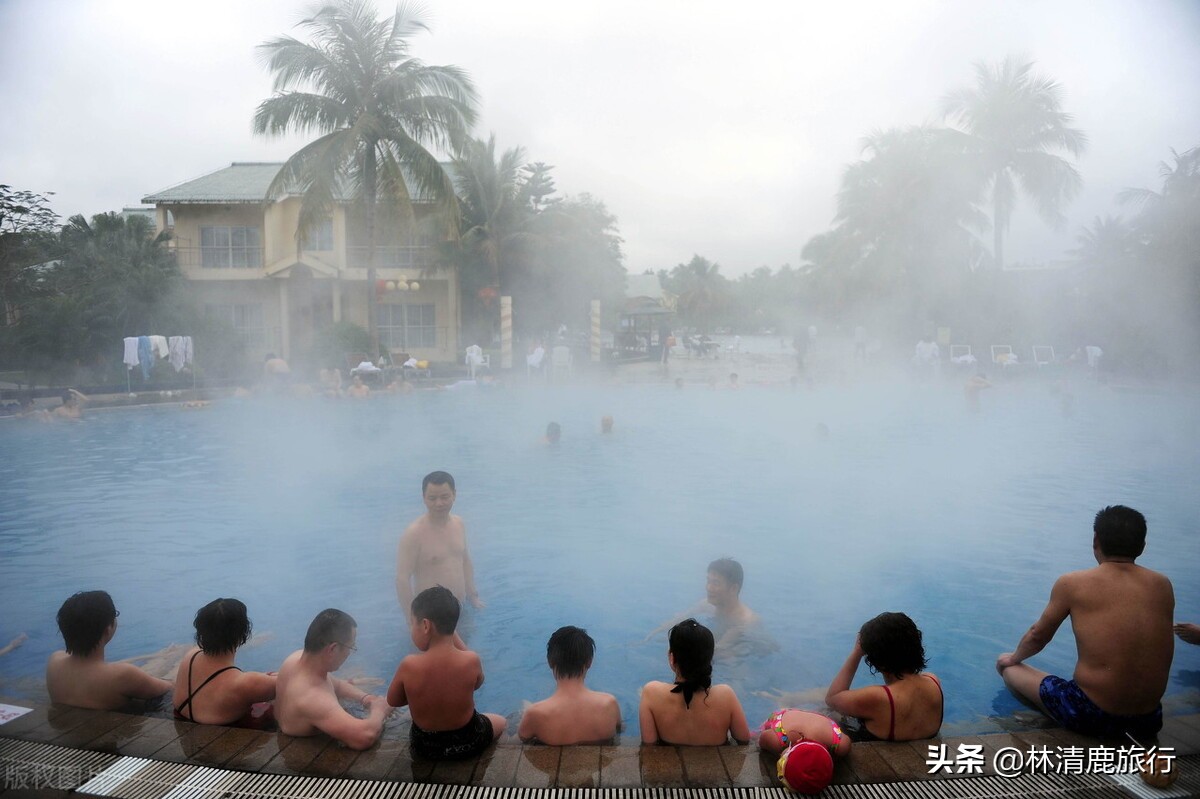 中国最有名的温泉小镇,冬天天然泡温泉度假的地方