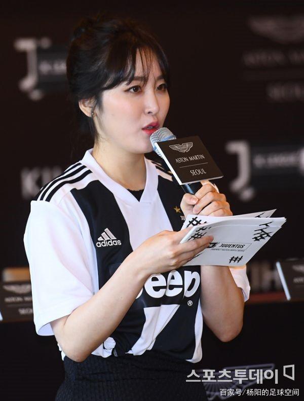 韩国美女主持人申雅英,体育频道主持人申雅英