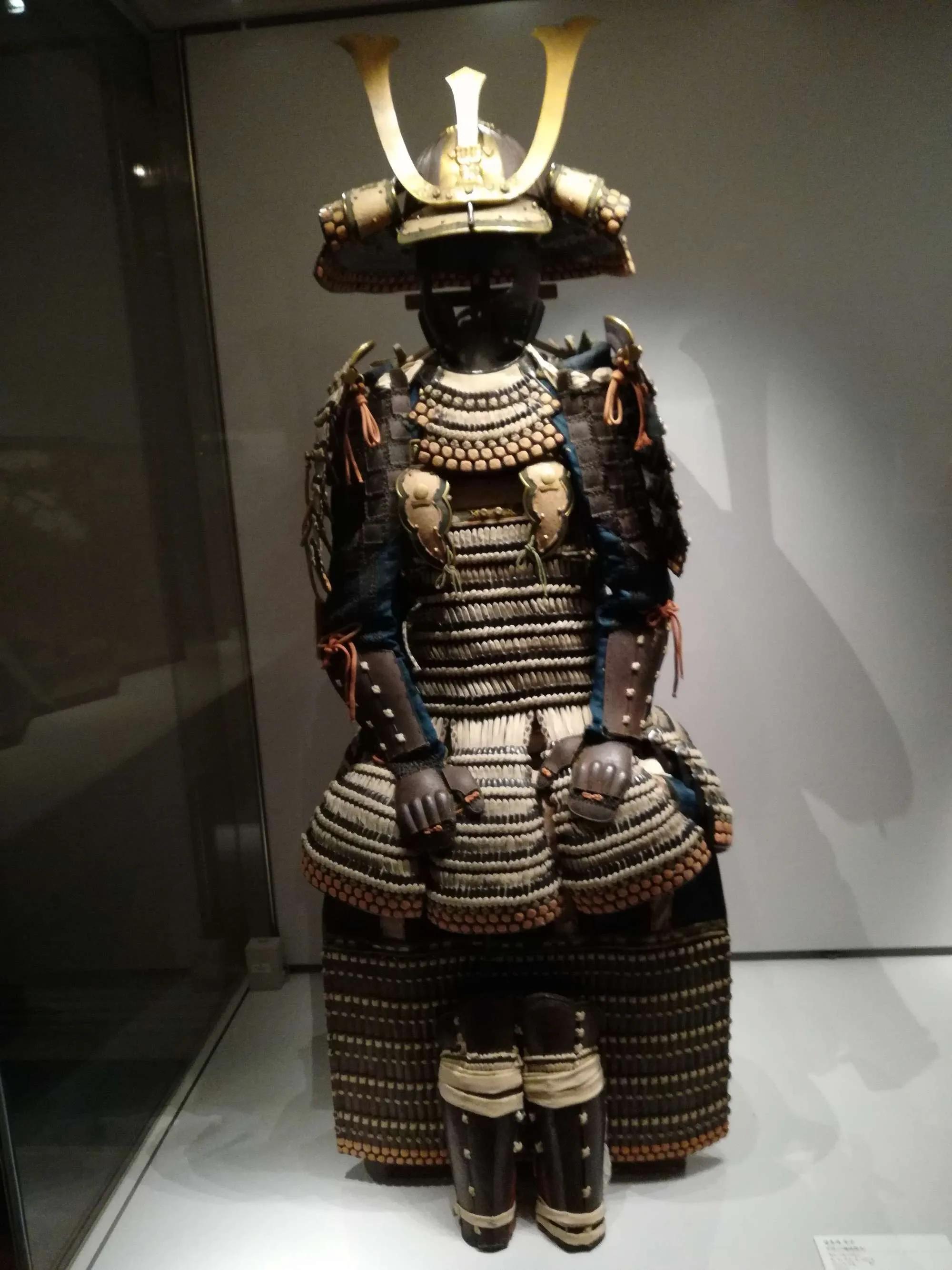 棣栧皵娓歌浣滄枃鐐硅瘎,棣栧皵娓歌涔嬩簩