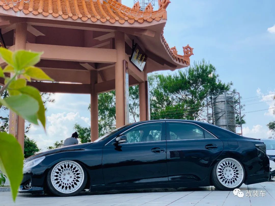 丰田锐志改低趴真实图片,丰田锐志低姿态改装的价格表