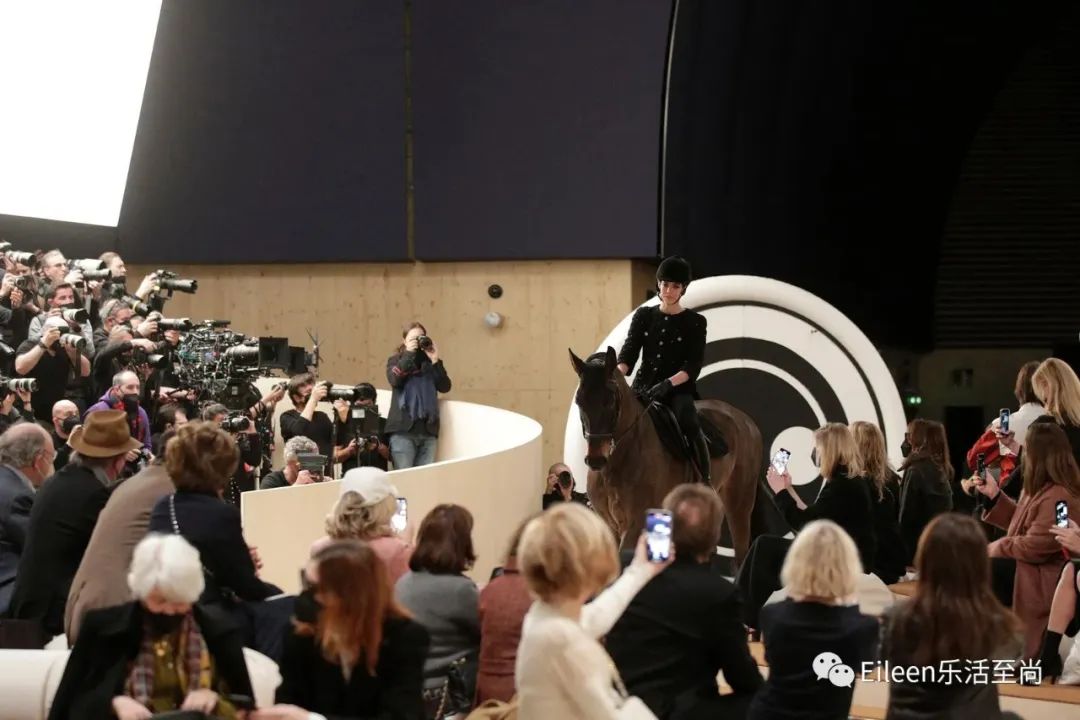 三婚仍嫁错？美了一辈子的摩纳哥公主为何也难逃渣男？