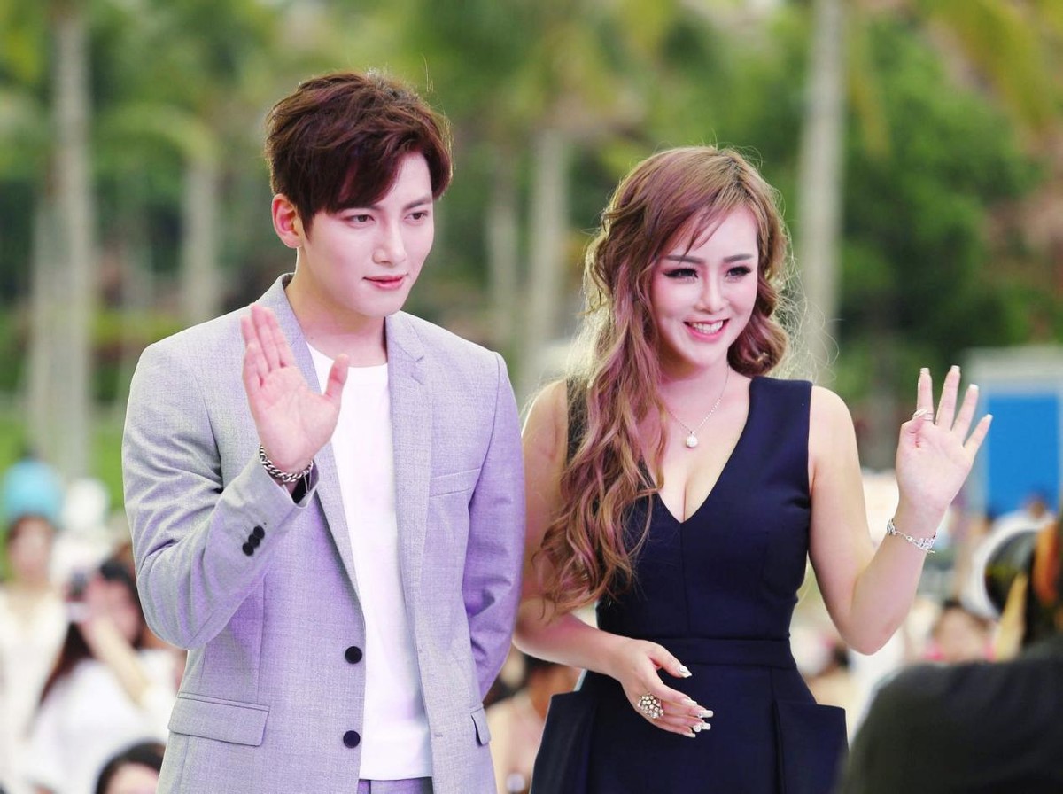 雪大初瑞雪以前是做什么的,雪大陈雪和初瑞雪是一个人吗