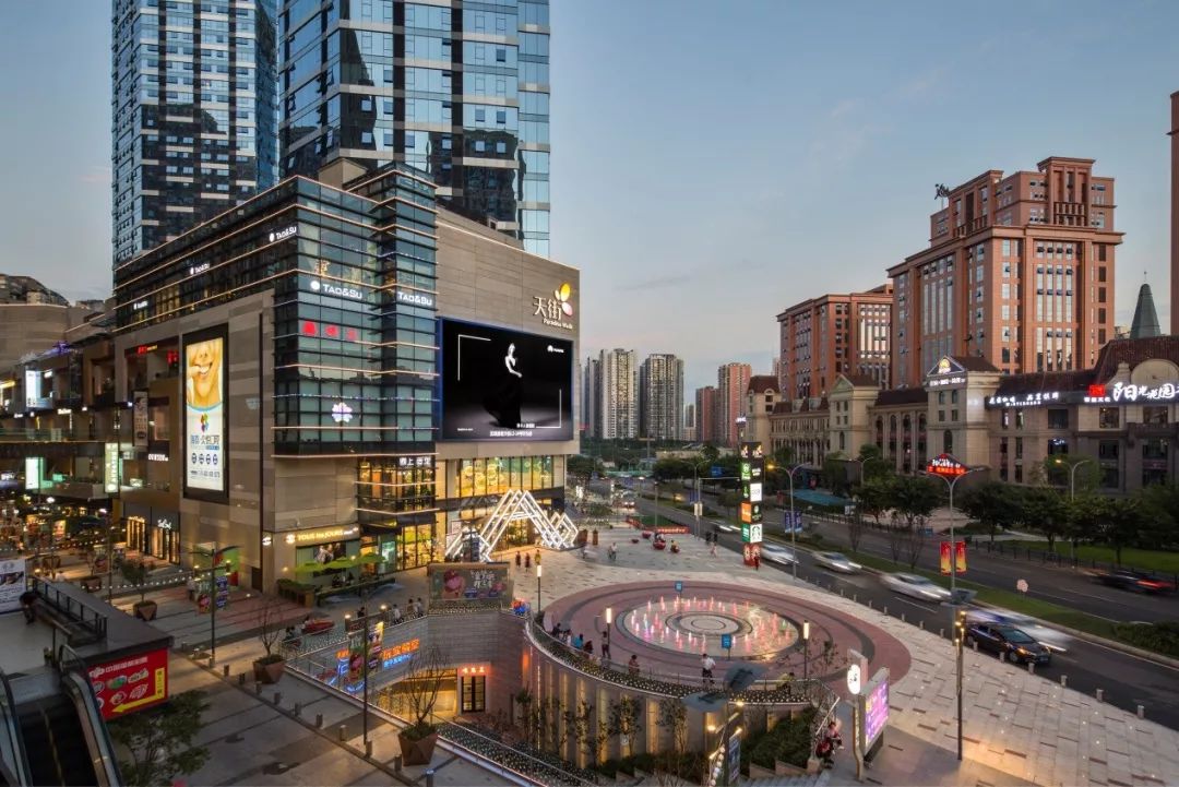 兄弟暗战：龙湖重庆天街谁是谁的对手