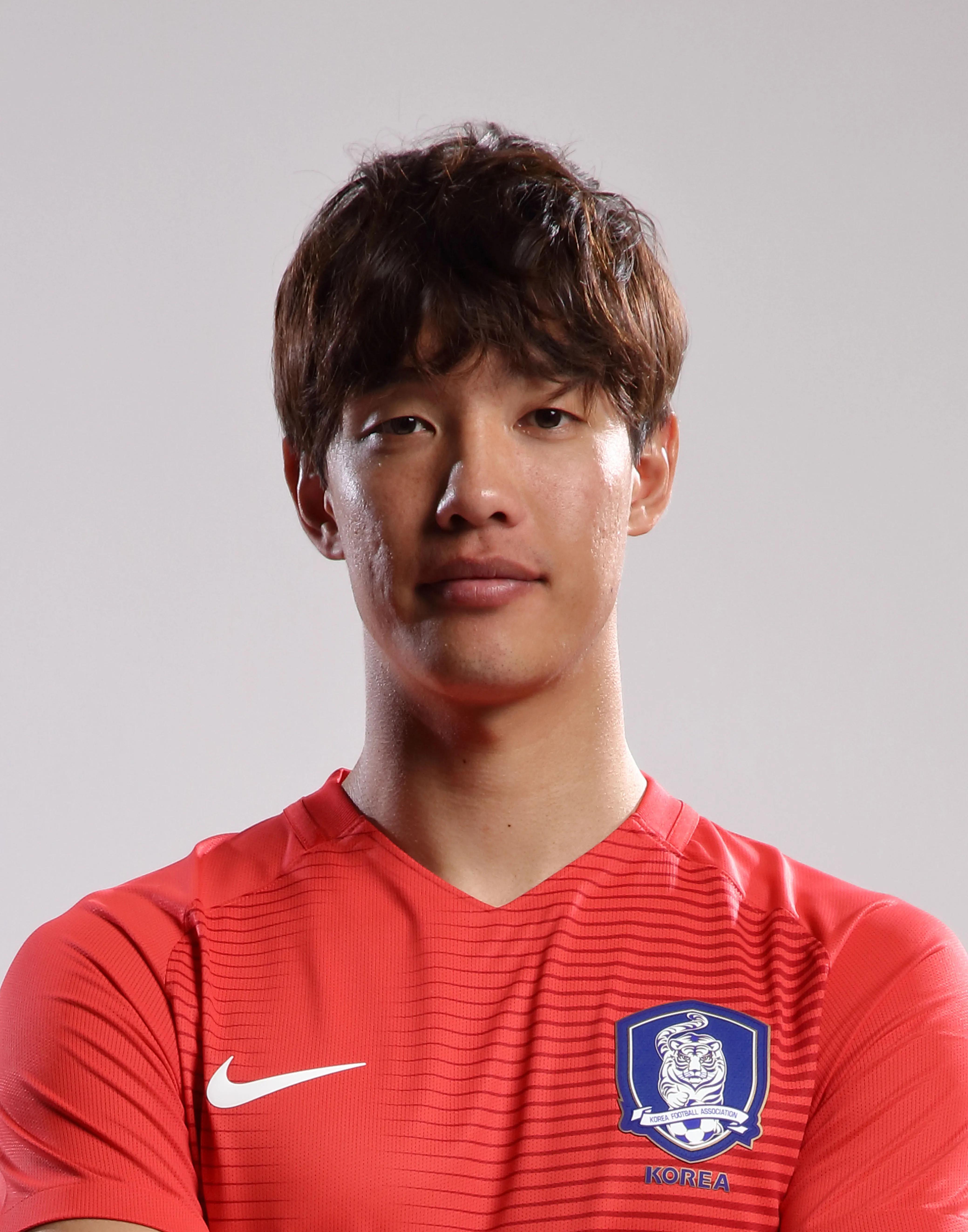 鍔犵洘杩囨亽澶х殑闊╁浗鐞冨憳鏈夊摢浜涗汉,鏈変汉閿掗摏鍏ョ嫳