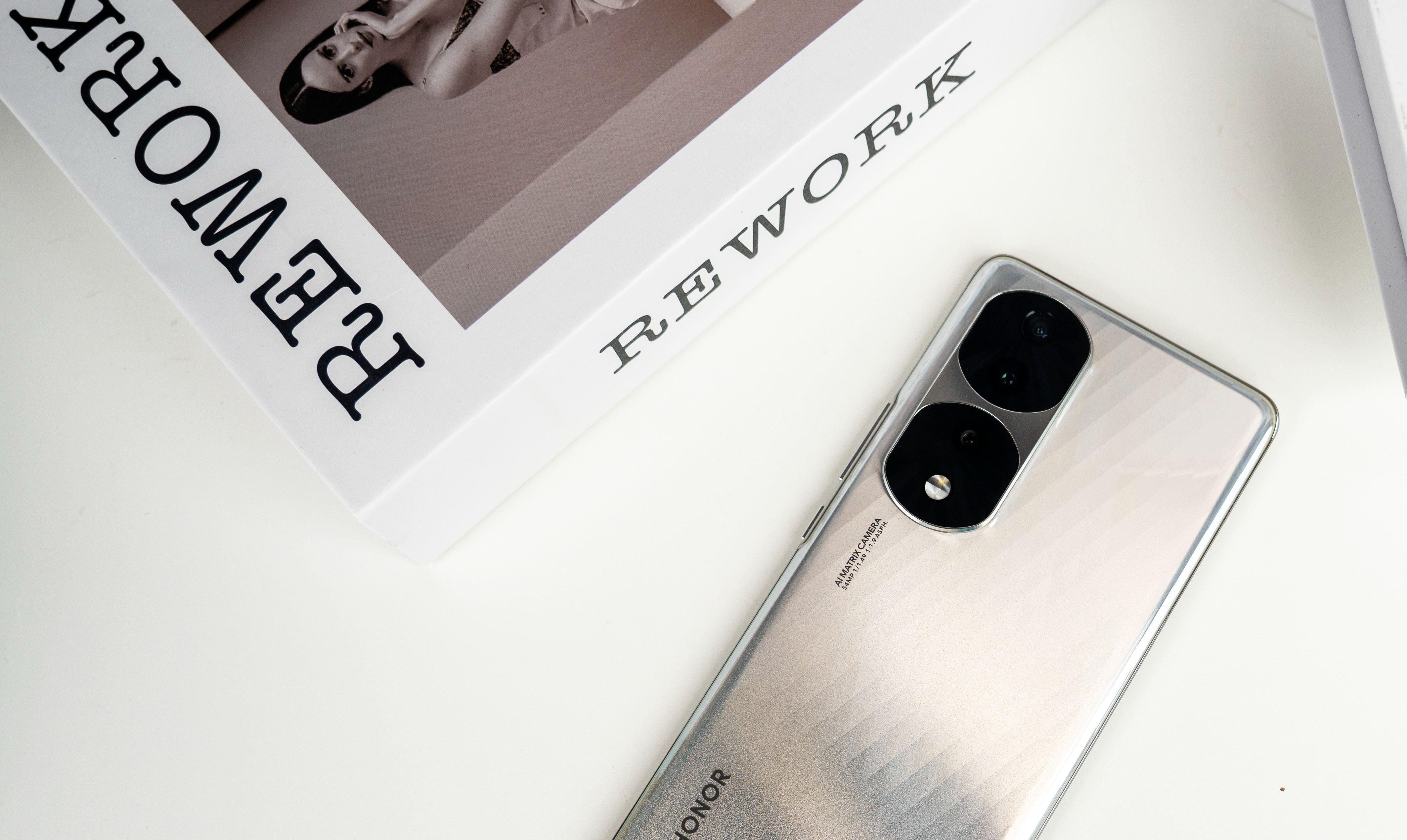 荣耀70配置相当于哪款手机,荣耀70的详细参数配置