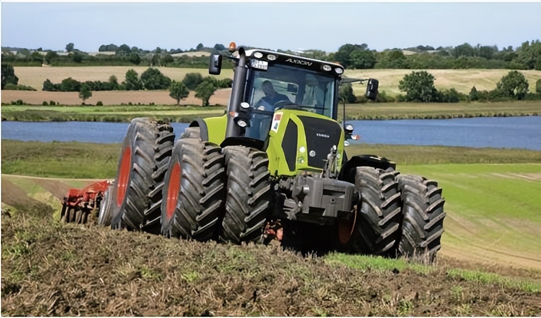 *疆新**拖拉机销量出炉，最贵的195万元，还有哪些过百万？