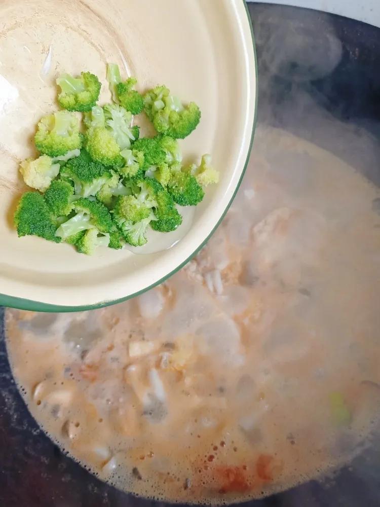 鲜虾豆腐白菜煲,鲜虾豆腐裙带汤