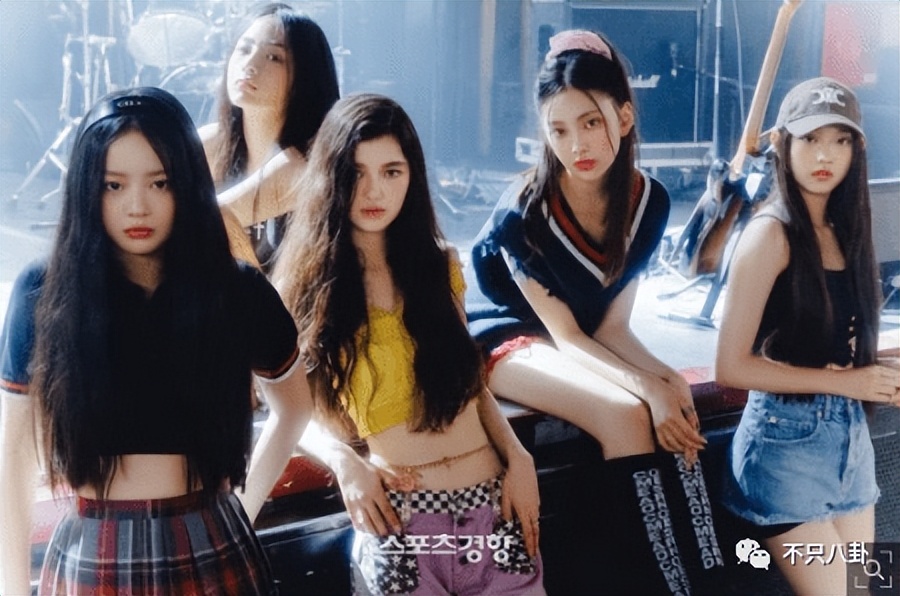 喜欢美女都不行？一张手机屏保引发的争吵......