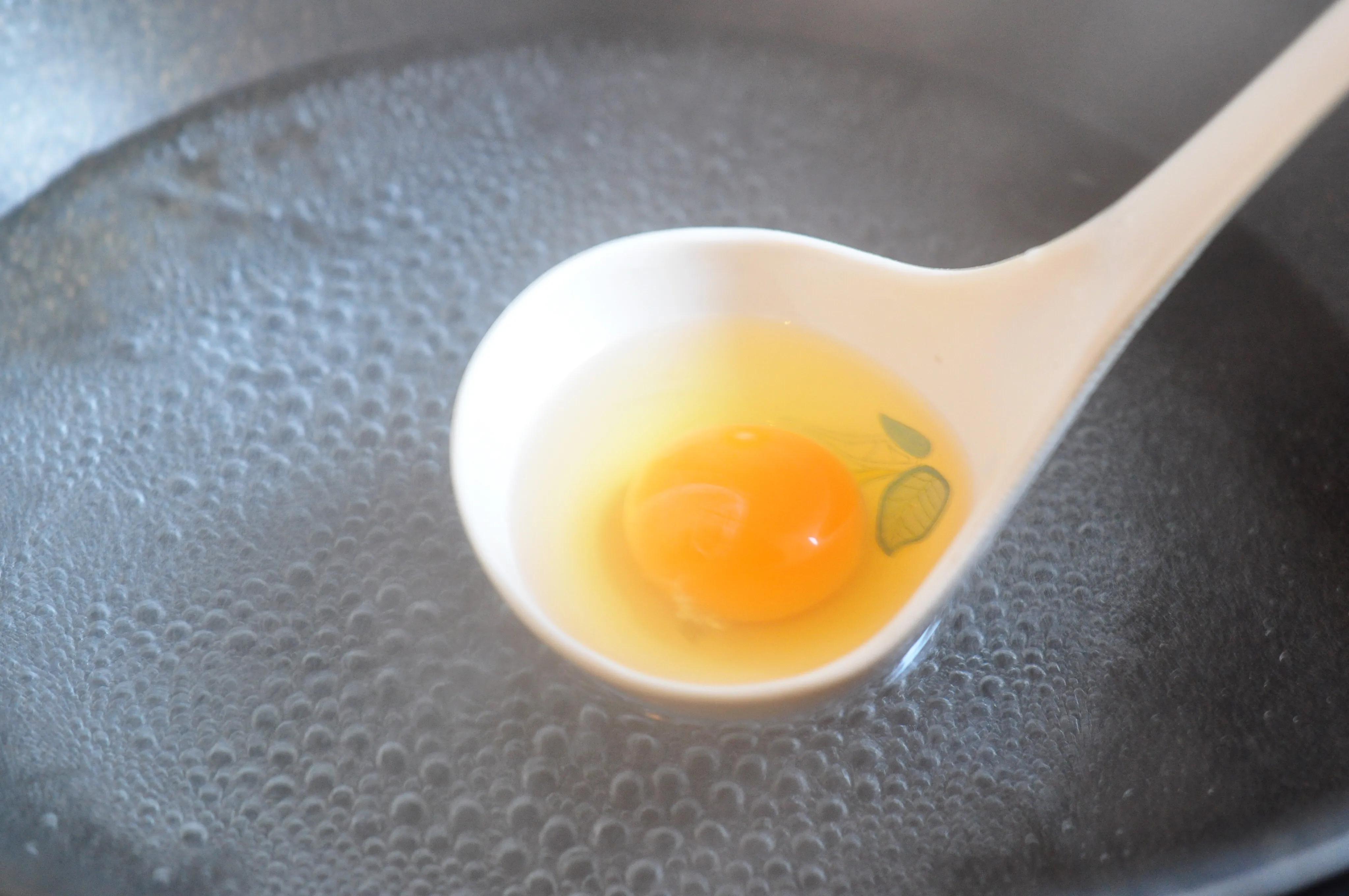 水煮荷包蛋专用勺子,勺子水煮荷包蛋正确做法