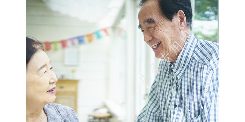 90后女孩哭诉：在大学和黑人处了3年对象，再无人愿意和我交往了