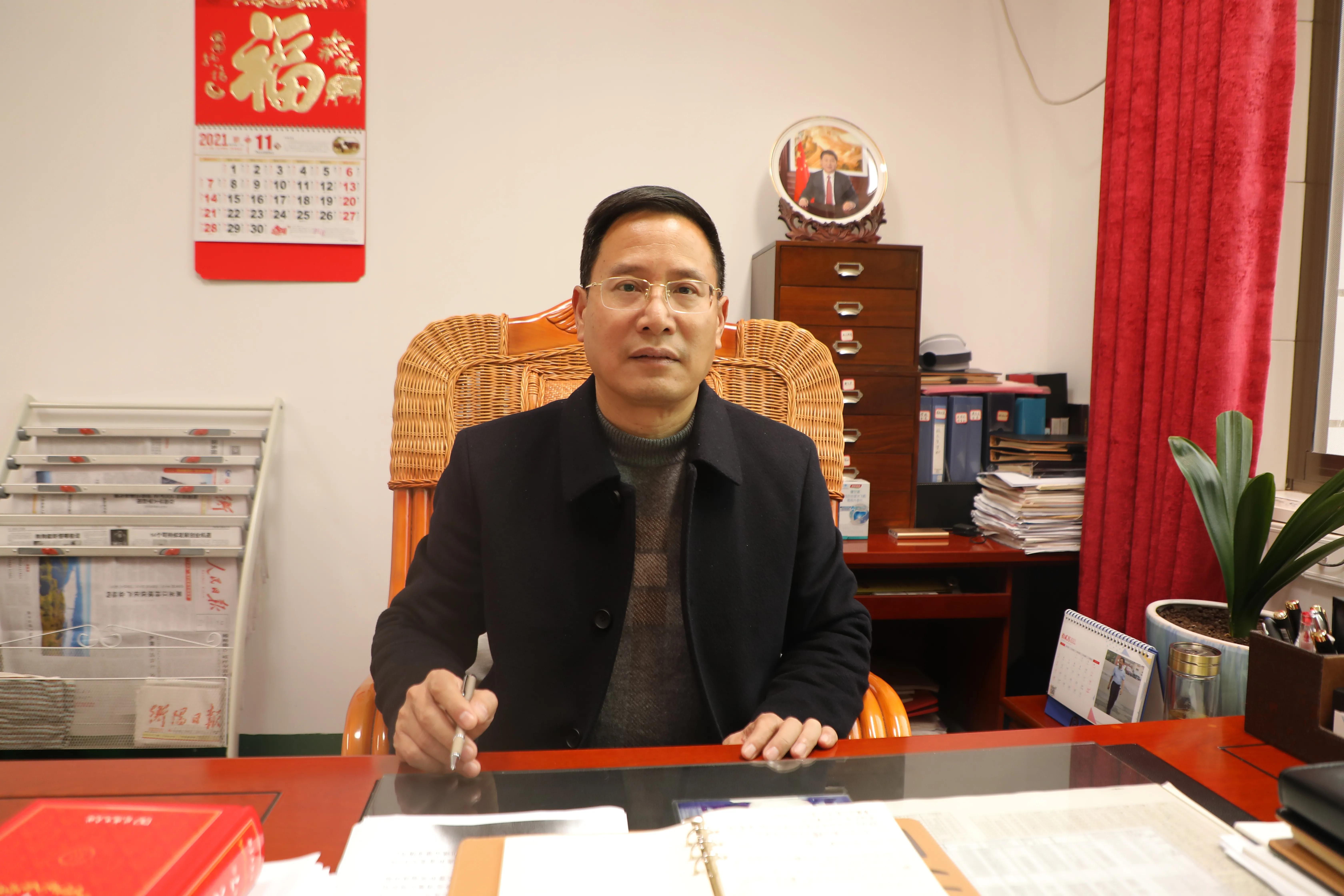 现任衡阳县三中校长,湖南衡阳县三中校长