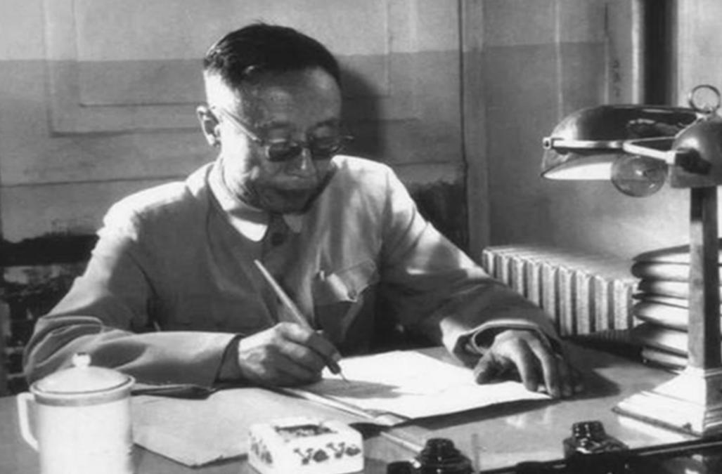 1964年，毛*东泽**得知载涛生活困难，致信章士钊：送上人民币2000元