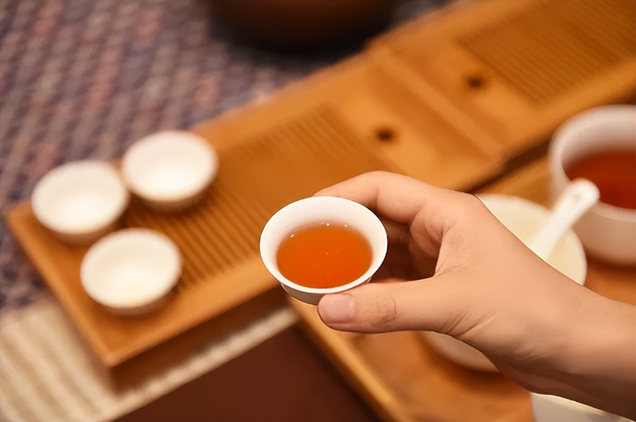 饭后一杯茶既减肥又解渴,饭后喝什么养生茶最好