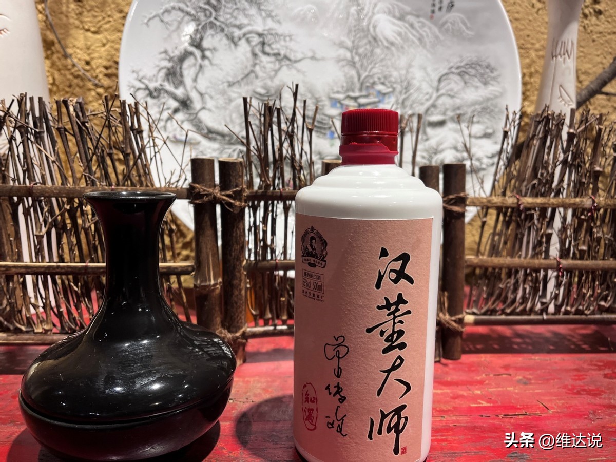 上海*迁拆**户办喜宴，山东一家3口前去吃席，随礼999入席惊呼：豪横