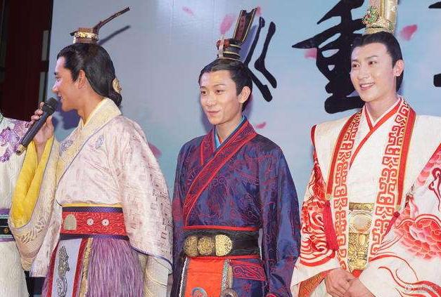 国内被嘲笑鞋拔子脸的男星,盘点那些长脸的男星