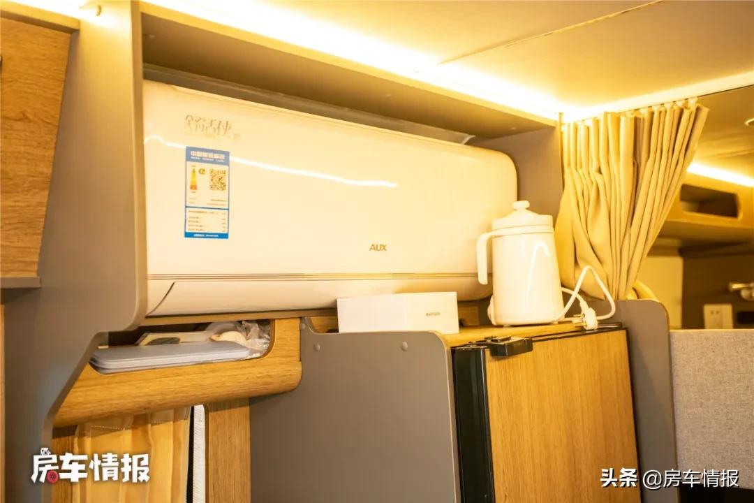 东风2.3t四驱短轴低顶房车,十堰东风特种四驱房车