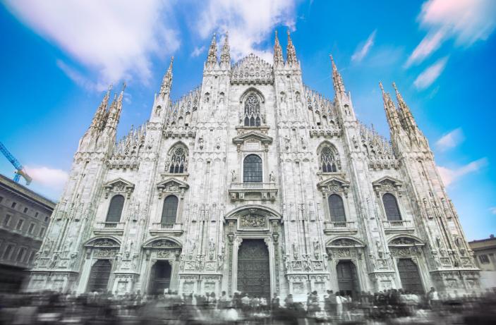 米兰大教堂塔尖的含义,米兰大教堂寓意什么