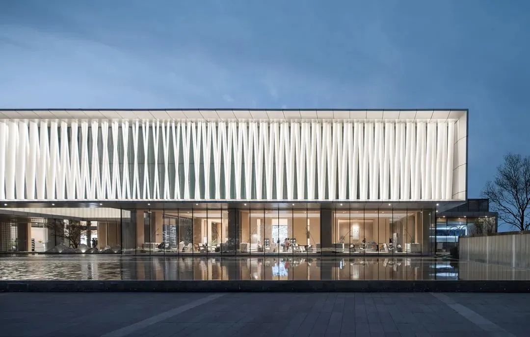 中营腾憬｜示范区如何通过玻璃做出亮点，设计+选材+施工工艺