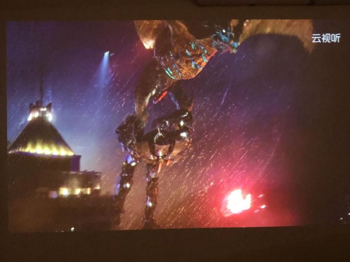 【开箱评测】极米神灯:卧室投影仪的天花板,居然是个吸顶灯!