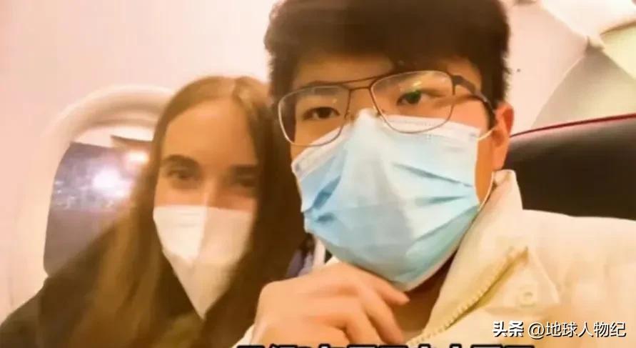 俄罗斯美女远嫁江苏，怀孕婆婆给5万红包，发现中国媳妇真幸福