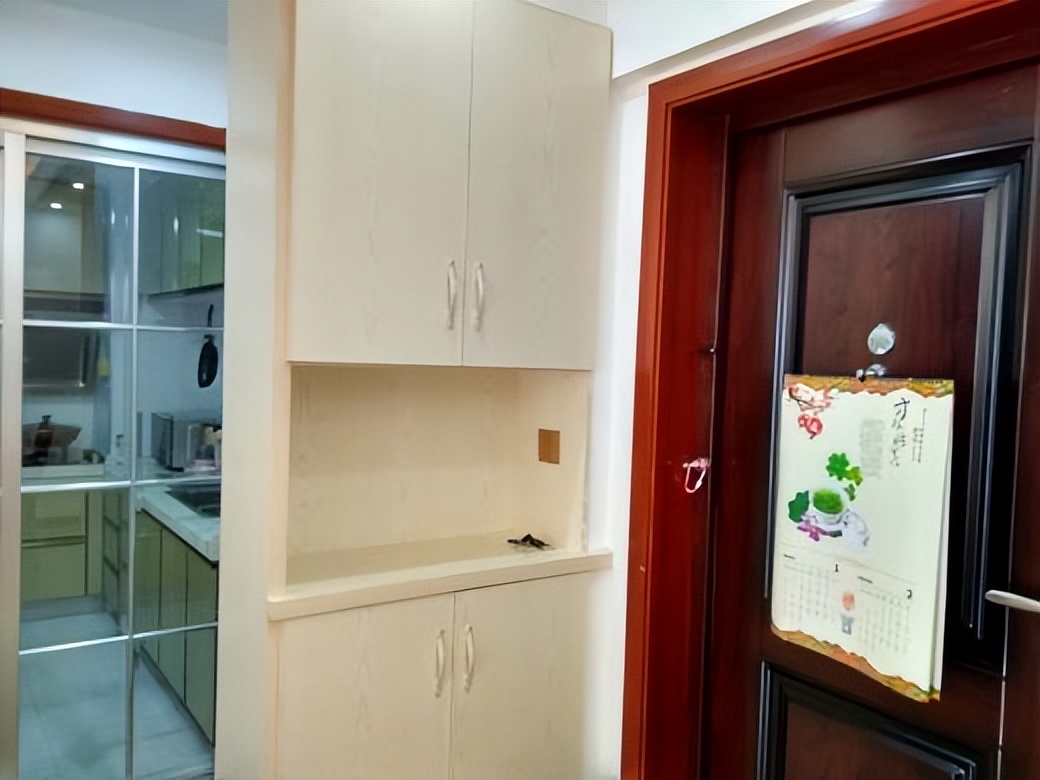 小户型房子适合装马桶还是蹲坑,现在装修房子建议用马桶还是蹲坑