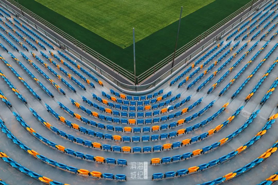 大量游客涌入天津,天津人潮汹涌