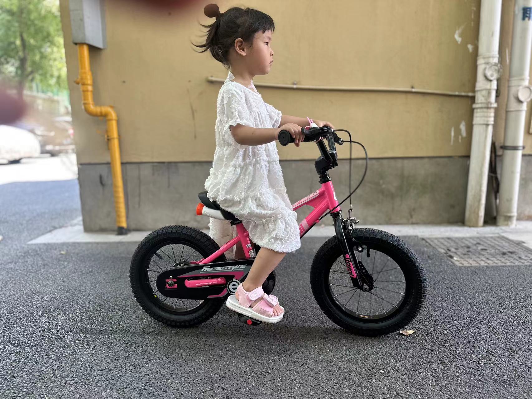 优贝小孩自行车,优贝ez二合一自行车广告