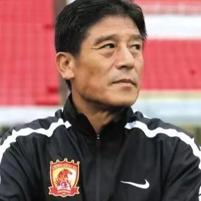 韩国足球国家队历年教练,执教过恒大的韩国教练