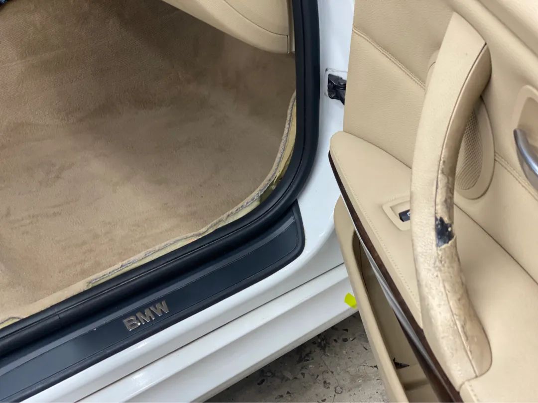 破烂不堪的废旧车变成新车的视频,宝马e90325i