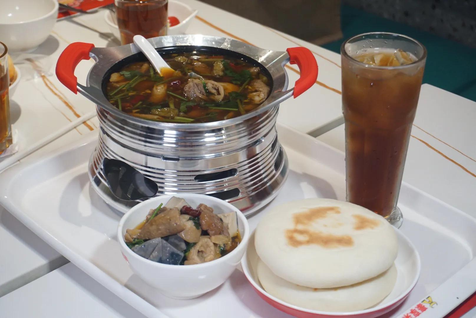 吃了三十年的牛排店，这回竟然被“臭”到了！