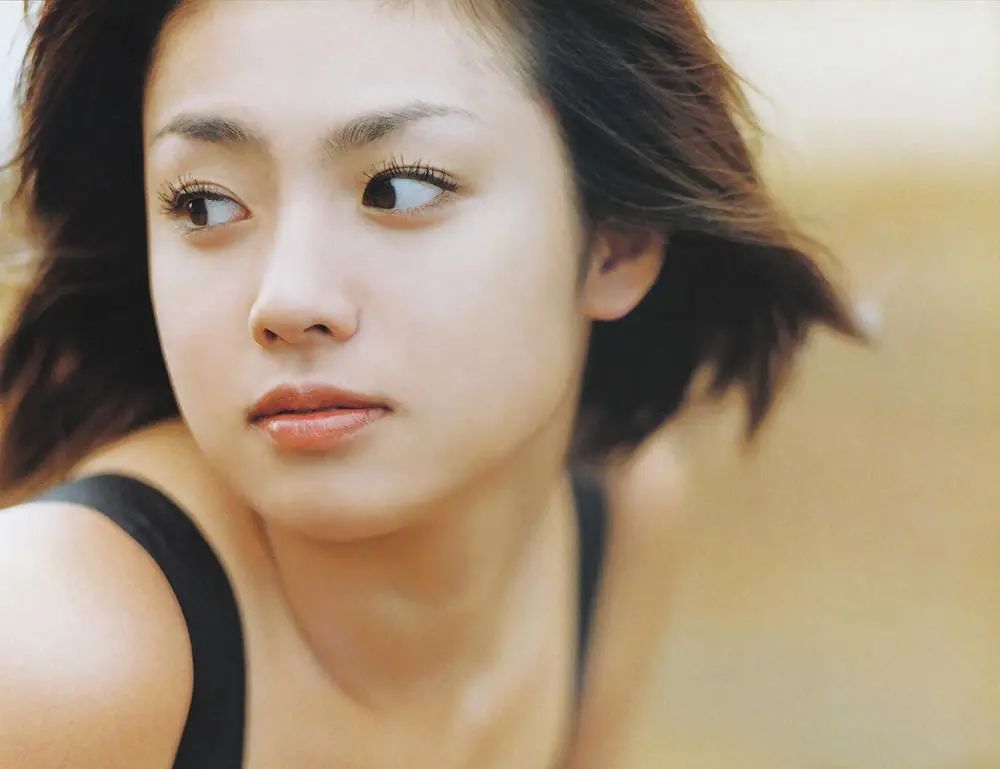 36岁绫濑遥凭颜值美肌荣登榜首,绫濑遥高清大图堀北真希